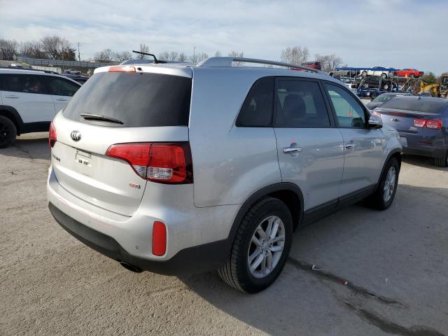 Photo 3 from auction – 2015 KIA SORENTO LX with VIN 5XYKT3A67FG560928