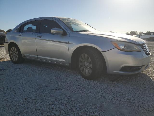 Photo 4 from auction – 2011 CHRYSLER 200 LX with VIN 1C3BC4FBXBN536478
