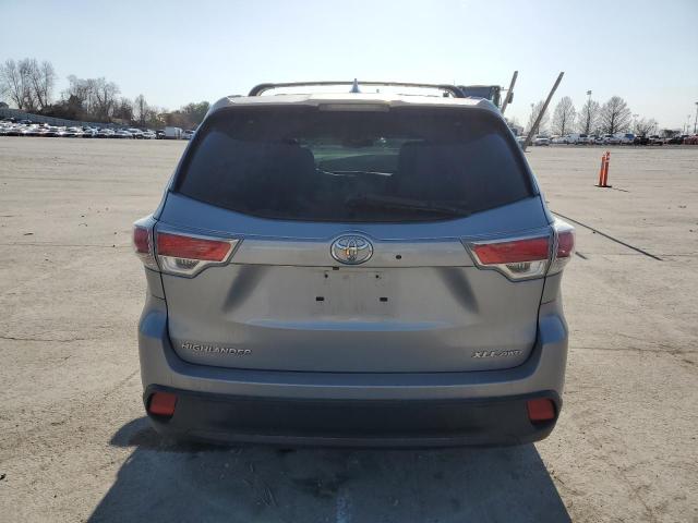 Photo 6 from auction – 2016 TOYOTA HIGHLANDER with VIN 5TDJKRFH4GS502937