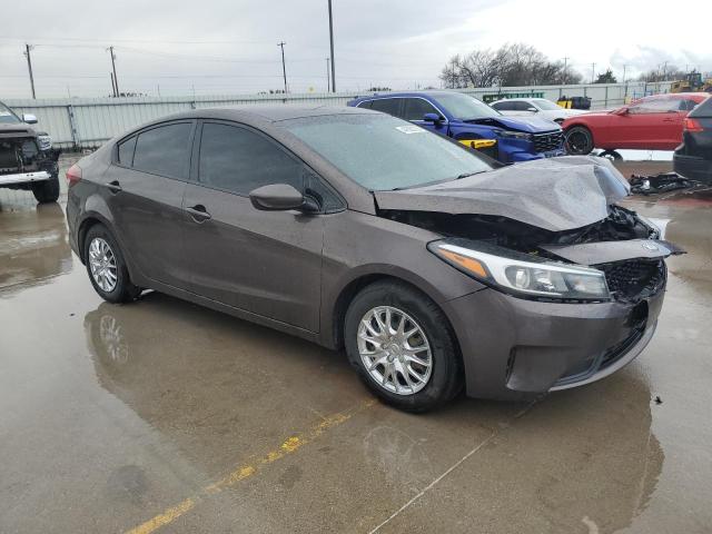Снимка 4 от търг – 2017 KIA FORTE LX с VIN 3KPFL4A79HE013577