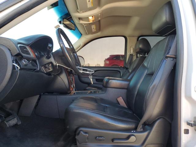 Photo 7 from auction – 2010 CHEVROLET AVALANCHE with VIN 3GNNCFE03AG215210