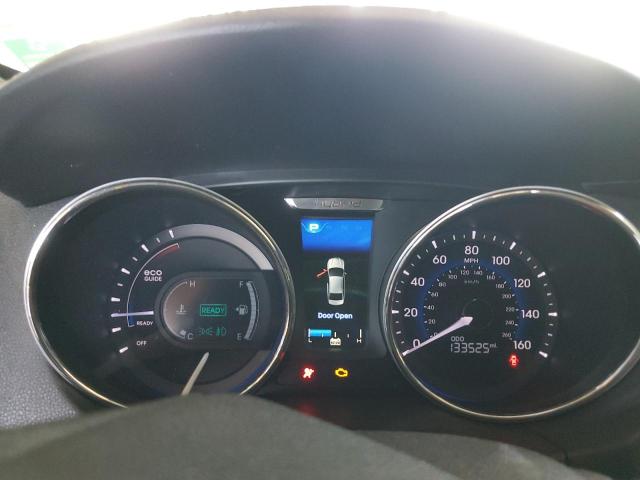 Photo 9 from auction – 2013 HYUNDAI SONATA HYB with VIN KMHEC4A42DA073176