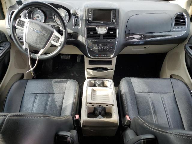 Photo 8 from auction – 2016 CHRYSLER TOWN & COU with VIN 2C4RC1BG7GR300097