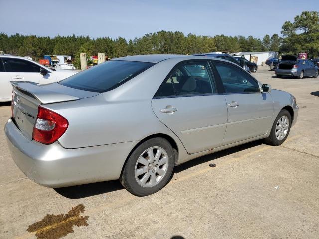 Photo 3 from auction – 2002 TOYOTA CAMRY LE with VIN 4T1BE32K42U572593