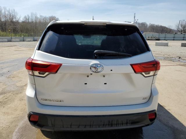 Zdjęcie 6 z aukcji – 2018 TOYOTA HIGHLANDER z VIN 5TDKZRFH9JS530546