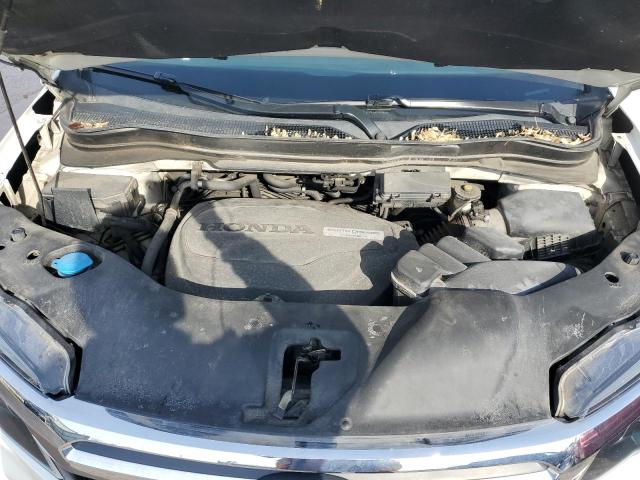 Photo 11 from auction – 2017 HONDA RIDGELINE with VIN 5FPYK3F66HB021241