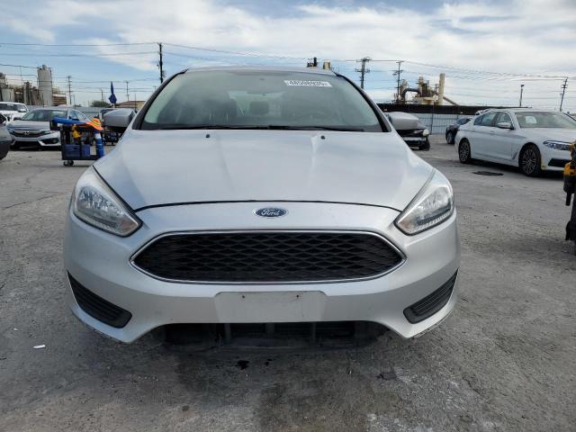 Снимка 5 от търг – 2018 FORD FOCUS SE с VIN 1FADP3FE5JL286547