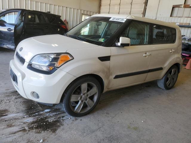 KIA SOUL + 2011 with VIN KNDJT2A20B7715278 - Photo from auction