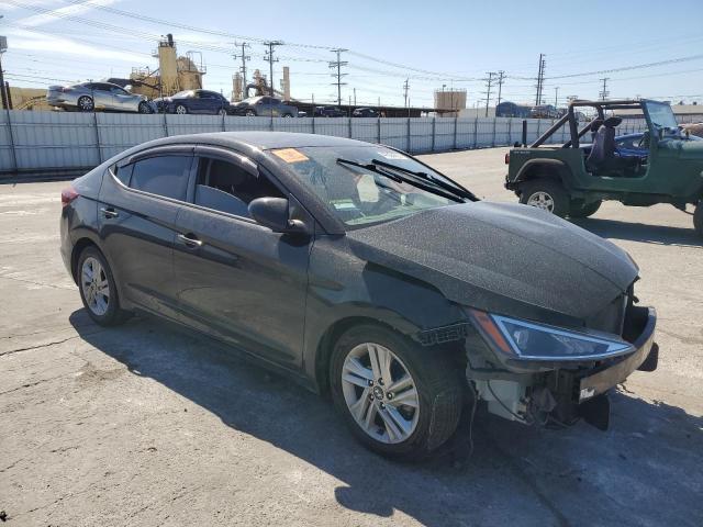 Photo 4 from auction – 2019 HYUNDAI ELANTRA with VIN 5NPD84LF2KH406529