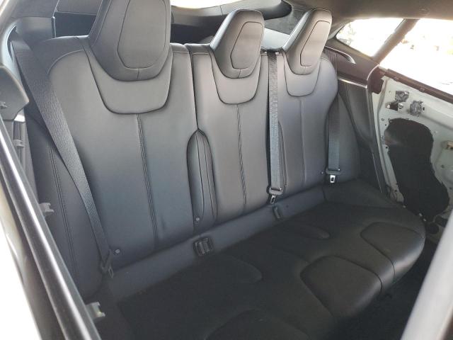 Снимка 10 от търг – 2016 TESLA MODEL S с VIN 5YJSA1E17GF175094