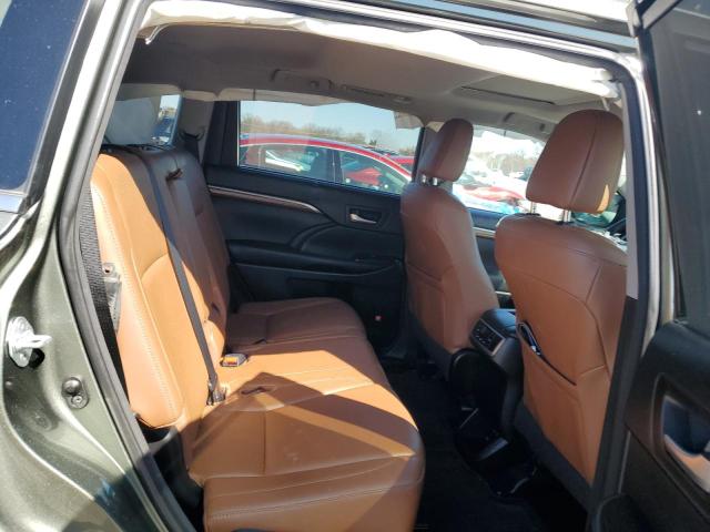 Photo 11 from auction – 2017 TOYOTA HIGHLANDER with VIN 5TDYZRFH3HS200034