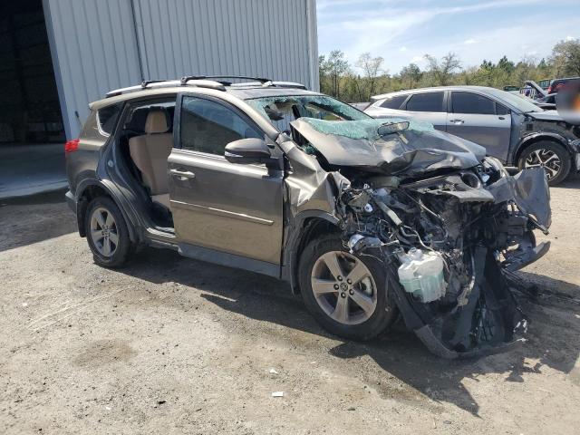 Photo 4 from auction – 2015 TOYOTA RAV4 XLE with VIN JTMRFREV0FD157043