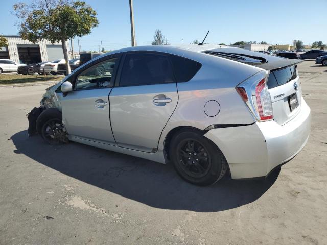 Photo 2 from auction – 2013 TOYOTA PRIUS with VIN JTDKN3DU3D5559012