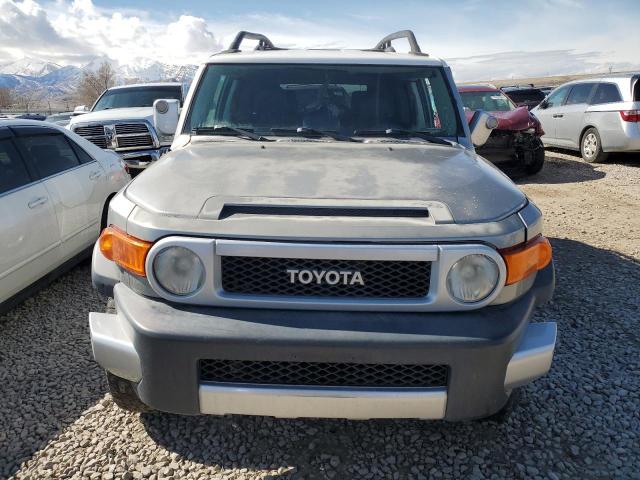 Photo 5 from auction – 2011 TOYOTA FJ CRUISER with VIN JTEBU4BF6BK110852