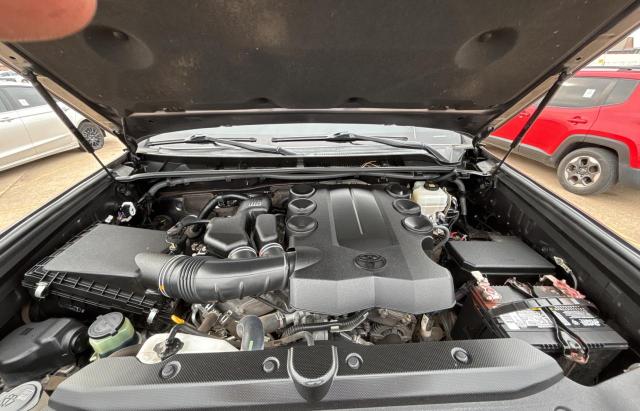 Photo 7 from auction – 2018 TOYOTA 4RUNNER SR with VIN JTEBU5JR9J5557125