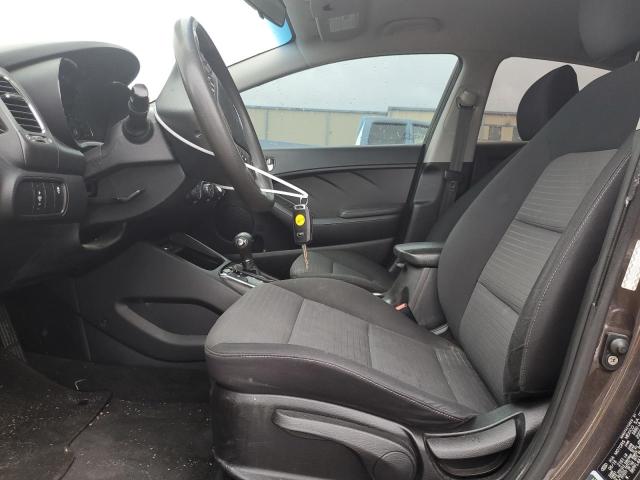 Снимка 7 от търг – 2017 KIA FORTE LX с VIN 3KPFL4A79HE013577