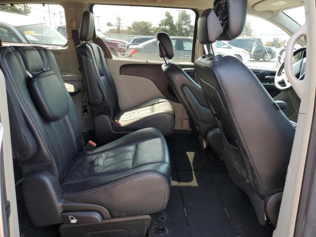 Photo 11 from auction – 2014 CHRYSLER TOWN & COU with VIN 2C4RC1CG6ER165321