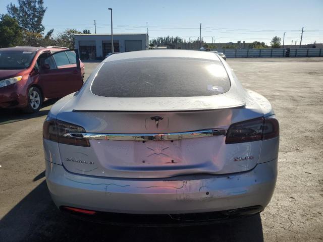 Снимка 6 от търг – 2016 TESLA MODEL S с VIN 5YJSA1E4XGF170658