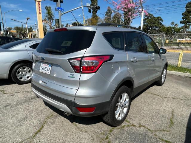 Снимка 4 от търг – 2017 FORD ESCAPE SE с VIN 1FMCU0GD2HUC26549