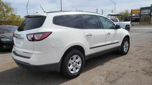 Photo 4 from auction – 2015 CHEVROLET TRAVERSE L with VIN 1GNKRFKDXFJ309499