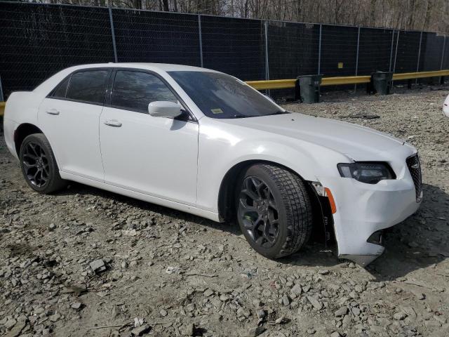 Photo 4 from auction – 2019 CHRYSLER 300 S with VIN 2C3CCABG8KH609442