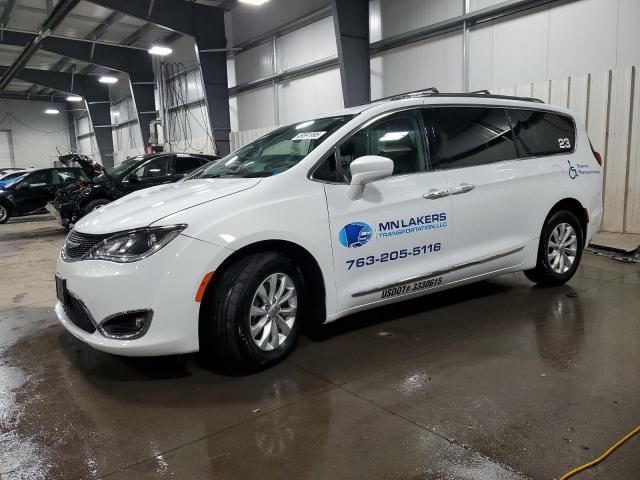 CHRYSLER PACIFICA T 2019 with VIN 2C4RC1BG8KR582940 - Photo from auction