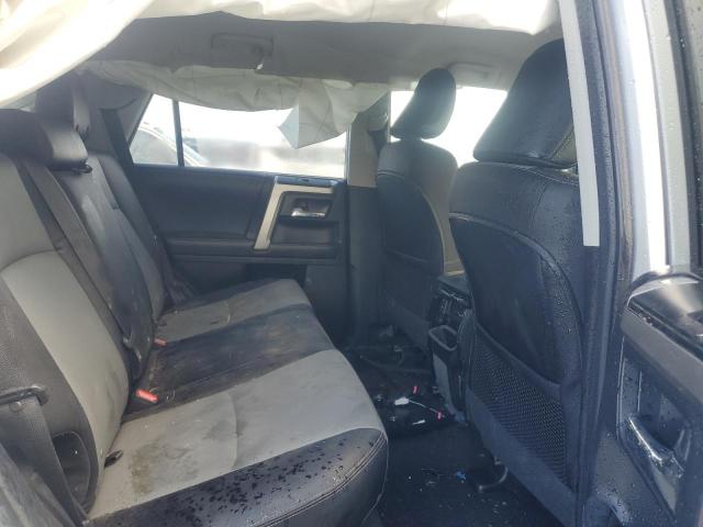Photo 11 from auction – 2018 TOYOTA 4RUNNER SR with VIN JTEBU5JR0J5592362
