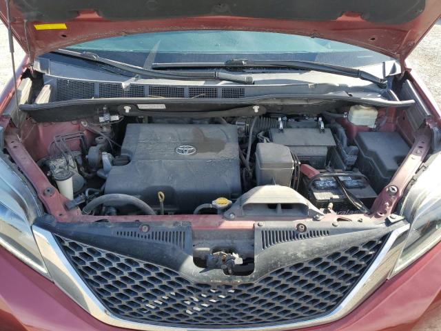 Photo 12 from auction – 2016 TOYOTA SIENNA SE with VIN 5TDXK3DC2GS755155