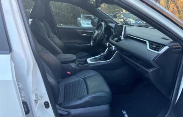 Photo 5 from auction – 2021 TOYOTA RAV4 XSE with VIN 2T3E6RFV7MW002647
