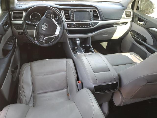 Снимка 8 от търг – 2018 TOYOTA HIGHLANDER с VIN 5TDKZRFH4JS537839