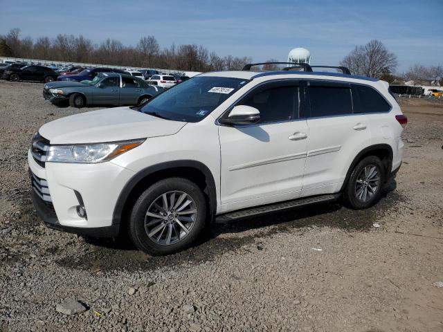 TOYOTA HIGHLANDER 2018 with VIN 5TDJZRFH1JS894696 - Photo from auction