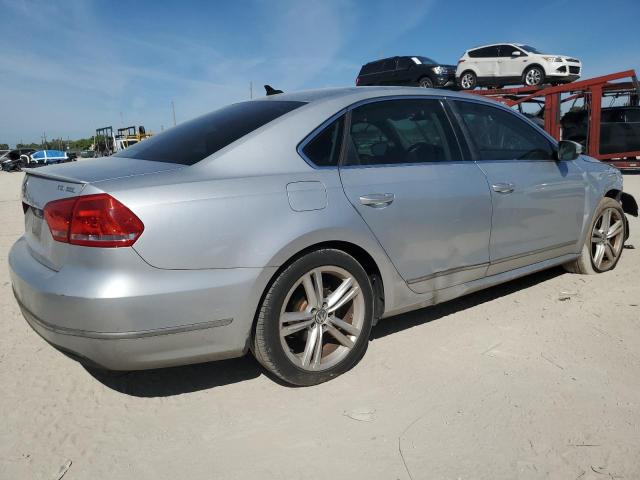 Photo 3 from auction – 2014 VOLKSWAGEN PASSAT SEL with VIN 1VWCT7A35EC043113