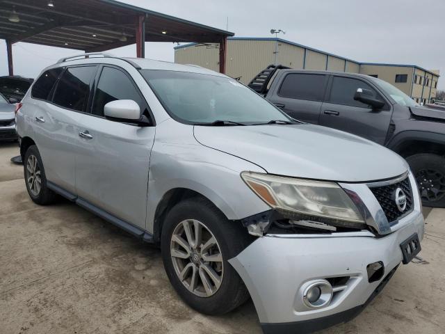 Photo 4 from auction – 2015 NISSAN PATHFINDER with VIN 5N1AR2MM2FC639969