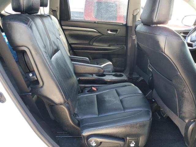 Photo 11 from auction – 2018 TOYOTA HIGHLANDER with VIN 5TDJZRFH0JS559039