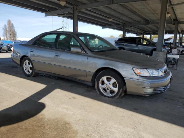 Снимка 4 от търг – 1998 LEXUS ES 300 с VIN JT8BF28G8W0099162