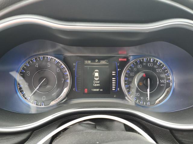 Photo 9 from auction – 2015 CHRYSLER 200 LIMITE with VIN 1C3CCCAB5FN695873