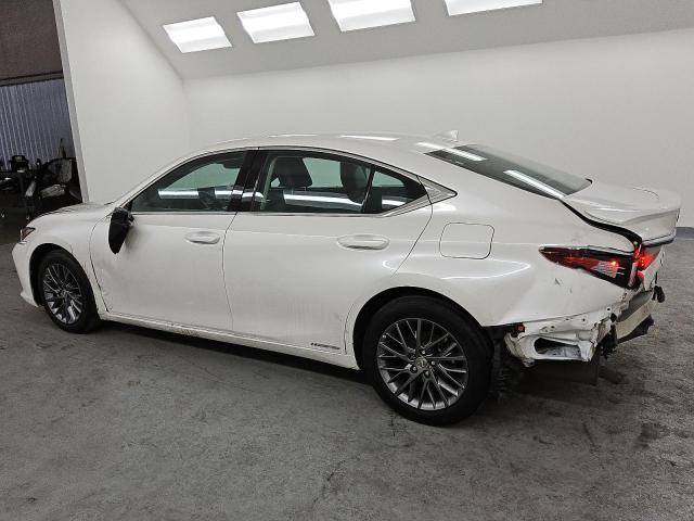 Photo 2 from auction – 2021 LEXUS ES 300H BA with VIN 58ACA1C12MU009354
