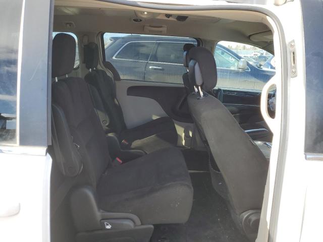 Photo 11 from auction – 2015 CHRYSLER TOWN & COU with VIN 2C4RC1BG0FR503928