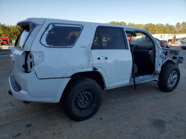 Photo 3 from auction – 2021 TOYOTA 4RUNNER SR with VIN JTEFU5JR7M5240434
