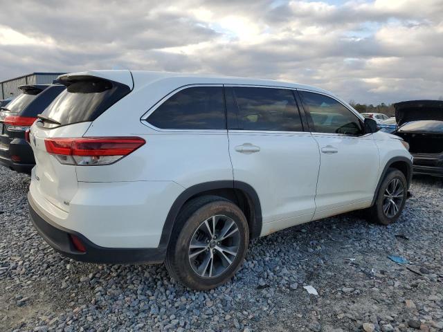 Photo 3 from auction – 2017 TOYOTA HIGHLANDER with VIN 5TDZZRFH0HS216048