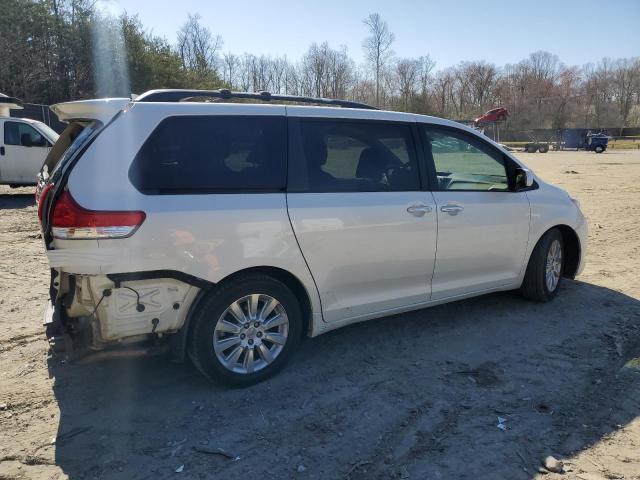 Photo 3 from auction – 2011 TOYOTA SIENNA XLE with VIN 5TDYK3DC9BS017608