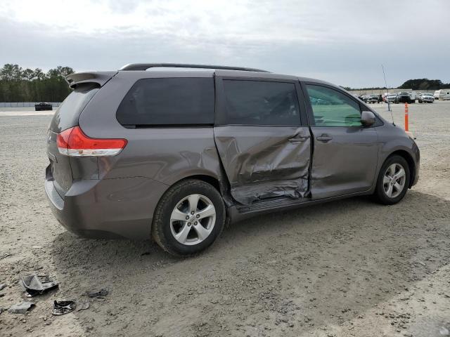 Photo 3 from auction – 2013 TOYOTA SIENNA LE with VIN 5TDKK3DC9DS319862