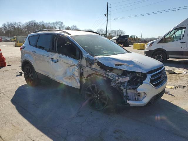 Photo 4 from auction – 2019 FORD ESCAPE SE with VIN 1FMCU0GD4KUA07325