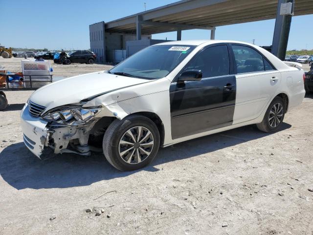 TOYOTA CAMRY LE 2005 with VIN 4T1BE32K25U545865 - Photo from auction