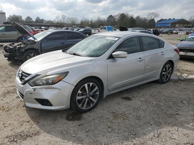 NISSAN ALTIMA 2.5 2017 with VIN 1N4AL3AP4HC139850 - Photo from auction