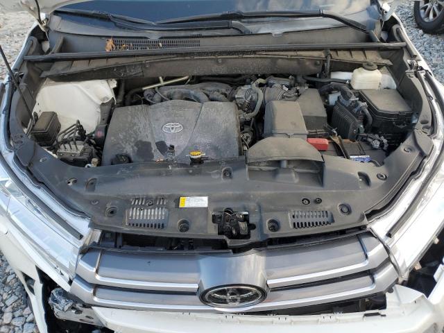 Photo 12 from auction – 2017 TOYOTA HIGHLANDER with VIN 5TDZZRFH0HS216048