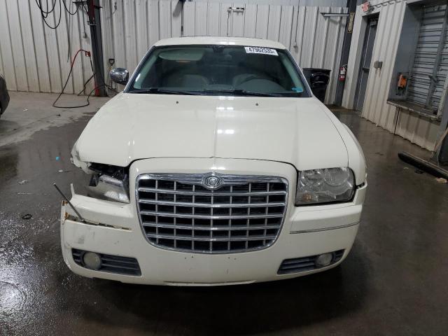 Photo 5 from auction – 2010 CHRYSLER 300 TOURIN with VIN 2C3CK5CV9AH146104