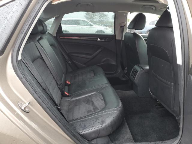 Photo 10 from auction – 2015 VOLKSWAGEN PASSAT SEL with VIN 1VWCV7A39FC068835
