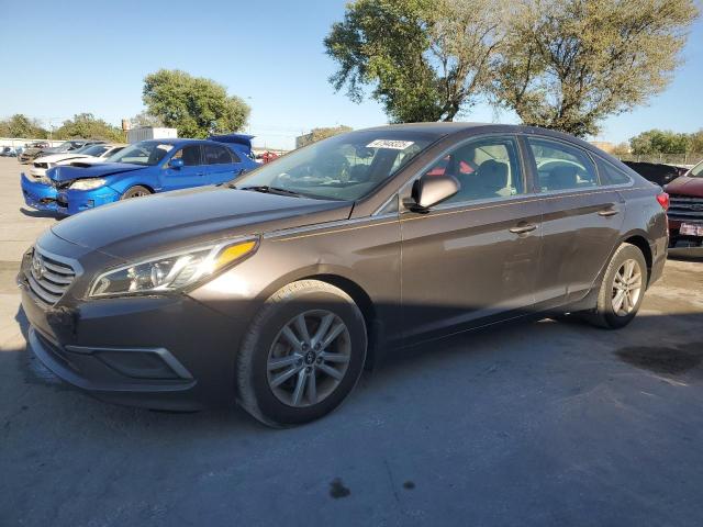 HYUNDAI SONATA SE 2016 with VIN 5NPE24AF5GH407318 - Photo from auction