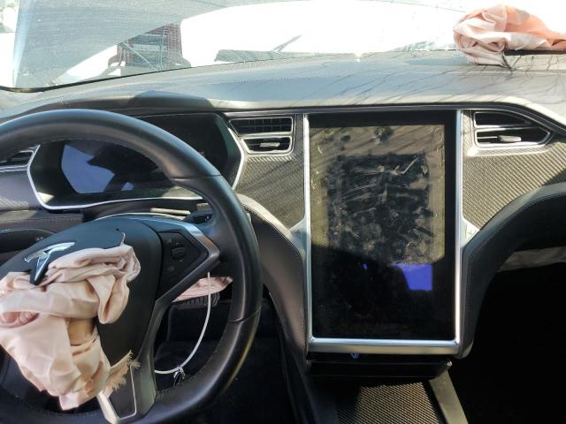 Снимка 9 от търг – 2018 TESLA MODEL S с VIN 5YJSA1E22JF243737